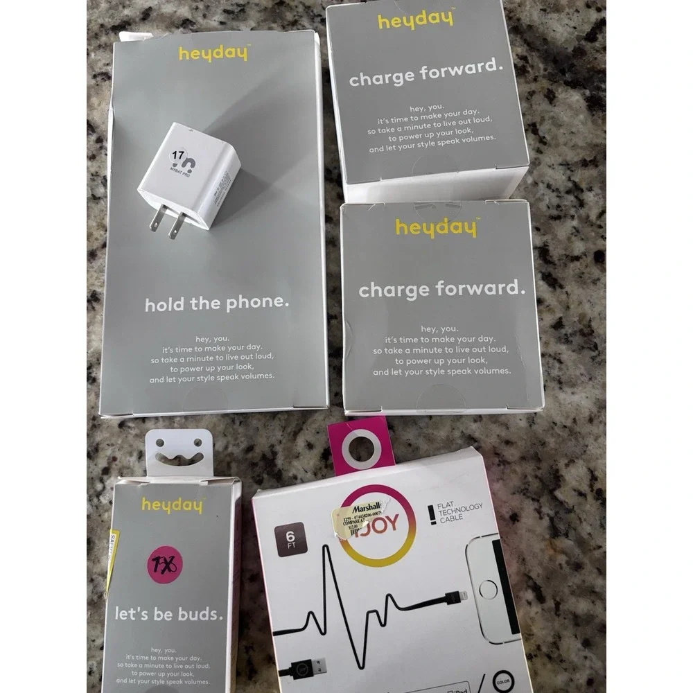 Miscellaneous‎ Bundle Cell Phone, Accessories, Chargers, Buds Cover. New. 3770